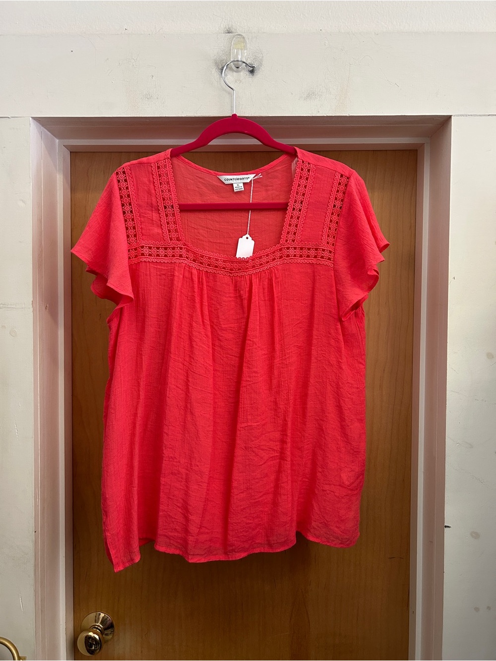 Counterparts Crochet Detail Flowy Light Weight Top - size XL